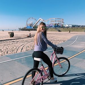 Meet your Posher, Ella